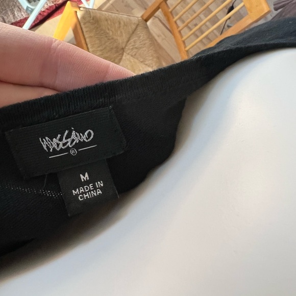 Mossimo v-neck sweater with 1/2 length sleeves - Picture 3 of 3